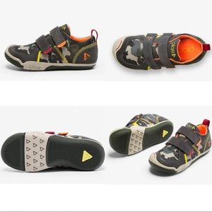 Plae Shoes Kids Size 12